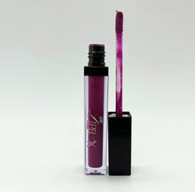 Load image into Gallery viewer, Light purple matte liquid lipstick
